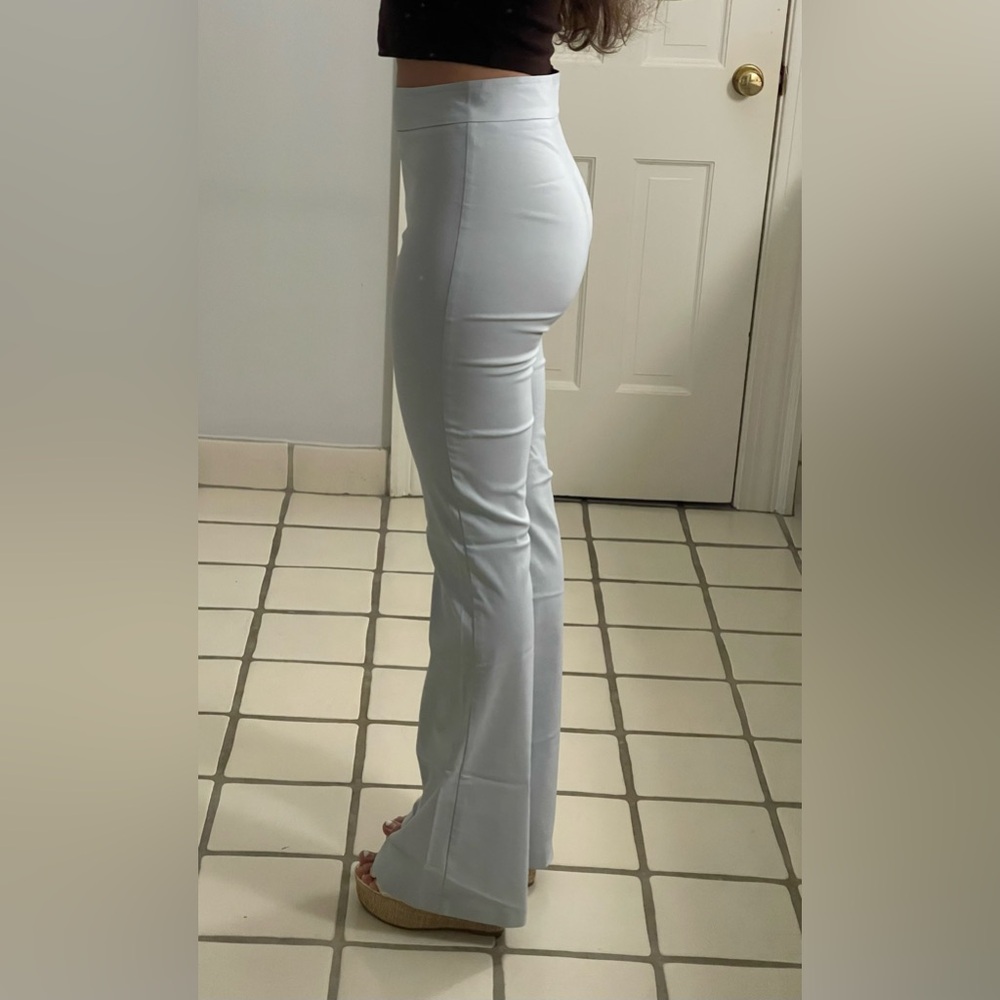 Avenue Montaigne Women’s Light Gray Pants - Picture 7 of 7